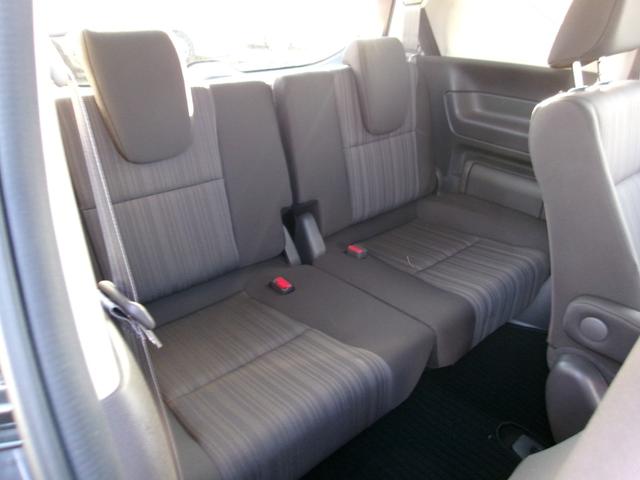 フリードハイブリッド ハイブリッド・Ｇ　メモリーナビＴＶ　バックカメラ　ＬＥＤヘッドライト　左側パワースライドドア　純正１５インチアルミホイル　オートクルーズコントロール　ＥＴＣ車載器　スマートキー　４ＷＤ（8枚目）