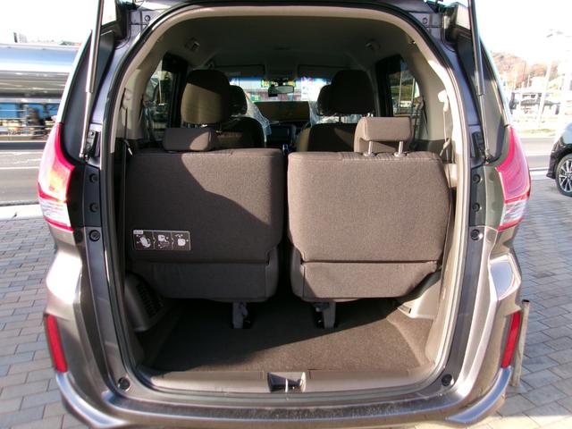 フリードハイブリッド ハイブリッド・Ｇ　メモリーナビＴＶ　バックカメラ　ＬＥＤヘッドライト　左側パワースライドドア　純正１５インチアルミホイル　オートクルーズコントロール　ＥＴＣ車載器　スマートキー　４ＷＤ（20枚目）