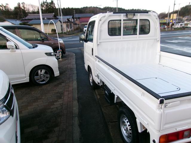 アクティトラック SDX 5速マニュアル エアバッグ パワステ エアコン 4WD(3枚目)