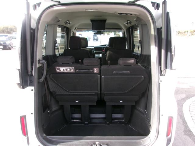 ステップワゴンスパーダ スパーダハイブリッド　Ｇ　ホンダセンシング　メモリーナビＴＶ　バックカメラ　ＬＥＤヘッドライト　フォグライト　両側パワースライドドア　純正１６インチアルミホイル　オートクルーズコントロール　ＥＴＣ車載器　スマートキー（9枚目）