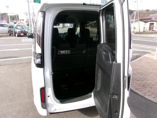 ステップワゴンスパーダ スパーダハイブリッド　Ｇ　ホンダセンシング　メモリーナビＴＶ　バックカメラ　ＬＥＤヘッドライト　フォグライト　両側パワースライドドア　純正１６インチアルミホイル　オートクルーズコントロール　ＥＴＣ車載器　スマートキー（10枚目）