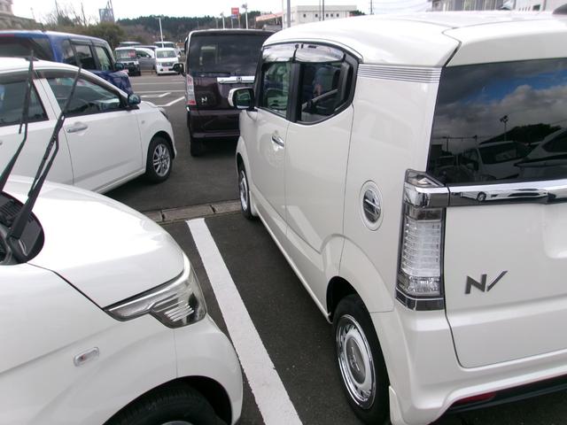 N-BOXスラッシュ X メモリーナビTV バックカメラ ディスチャージヘッドライト シートヒーター スマートキー 4WD(3枚目)