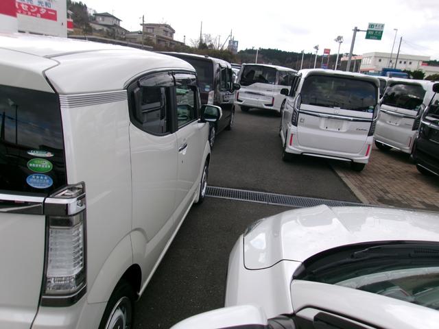 N-BOXスラッシュ X メモリーナビTV バックカメラ ディスチャージヘッドライト シートヒーター スマートキー 4WD(4枚目)