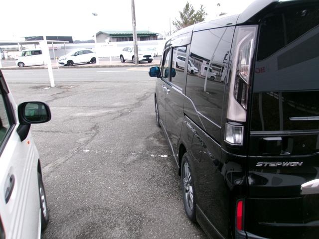 ステップワゴンスパーダ スパーダハイブリッド　Ｇ　ホンダセンシング　メモリーナビＴＶ　バックカメラ　後席モニター　ＬＥＤヘッドライト　フォグライト　両側パワースライドドア　純正１６インチアルミホイル　オートクルーズコントロール　ＥＴＣ車載器　スマートキー（3枚目）