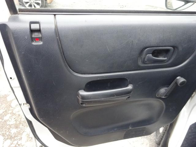 アクティトラック SDX 4WD 5速マニュアル エアコン パワステ 作業灯 エアバック ドアバイザー 三方開(14枚目)