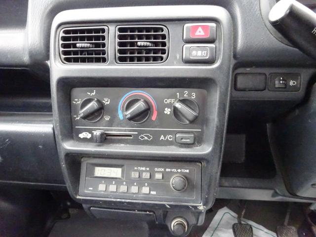 アクティトラック SDX 4WD 5速マニュアル エアコン パワステ 作業灯 エアバック ドアバイザー 三方開(20枚目)