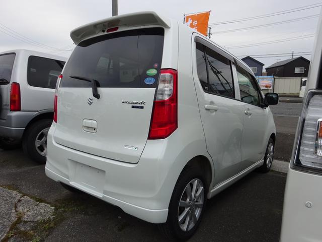 ワゴンR FXリミテッド スマートキー プッシュスタート インパネオートマ ベンチシート エアコン パワステ パワーウィンドウ 運転席助手席エアバック アイドリングストップ アルミホイール(3枚目)