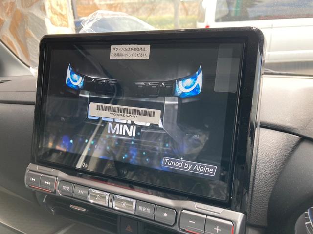 デリカミニ Ｔ　プレミアム　ＡＬＰＩＮＥ１０型ナビ　純正デジタルミラー　前後ドライブレコーダー　ＥＴＣ　アラウンドビュー　パドルシフト　前席シートヒーター　レーダークルーズコントロール　衝突軽減ブレーキ　クリアランスソナー（2枚目）