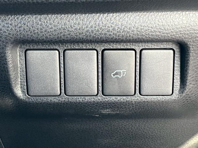 ハリアー プレミアム　メタル　アンド　レザーパッケージ　革シート　前席ベンチレーション／ヒーター／パワーシート　ＡＬＰＩＮＥ９型ナビ　ＮＥＷ’Ｓ　ＤＩＳＩＧＮフルエアロ　ＥＴＣ　パワーバックドア　バックカメラ　トヨタセーフティーセンス（38枚目）