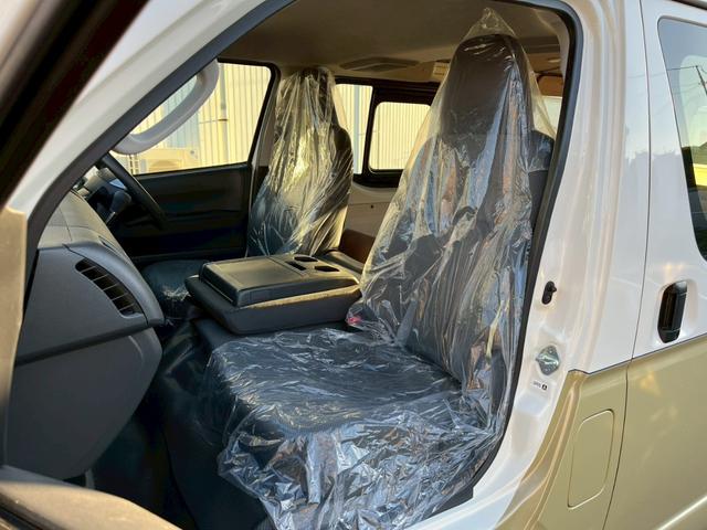 ハイエースバン ロングＤＸ　８ナンバーキャンピングカー　登録済み未使用車　Ｃａｒｉｃａ　Ｃａｌ‘ｓＭｏｔｏｒ　オリジナルカスタマイズカー　ＡＬＰＩＮＥ７型ＤＡ　シーケンシャルＬＥＤヘッドライト　全方位カメラ　ＥＴＣ　ポータル電源（40枚目）