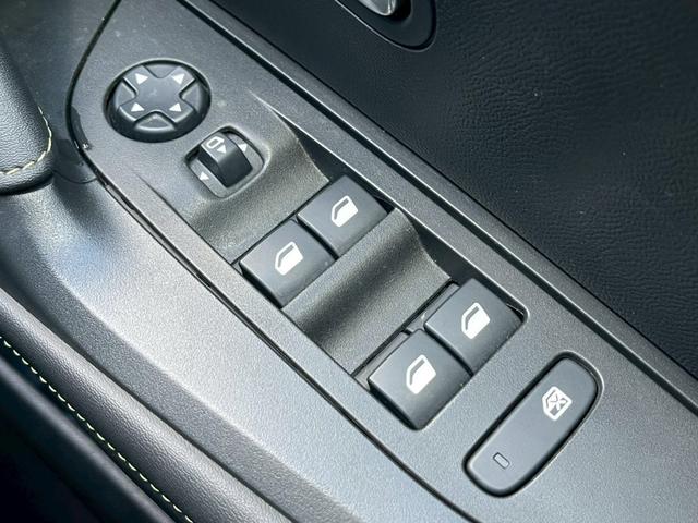 ｅ－２００８ ＧＴライン　パノラマサンルーフ　急速充電　充電ケーブル付　全方位カメラ　Ｂｌｕｅｔｏｏｔｈ　ＥＴＣ　レーダークルーズコントロール　ブラインドスポットモニター　前席シートヒーター（50枚目）