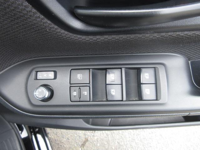 ノア Ｘ　４ＷＤ　純正ＳＤナビ　フルセグＴＶ　トヨタセーフティーセンス　バックカメラ　ＥＴＣ　スマートキー　クルーズコントロール　ＬＥＤヘッドライト　オートハイビーム　音楽　電話　Ｂｌｕｅｔｏｏｔｈ接続（36枚目）