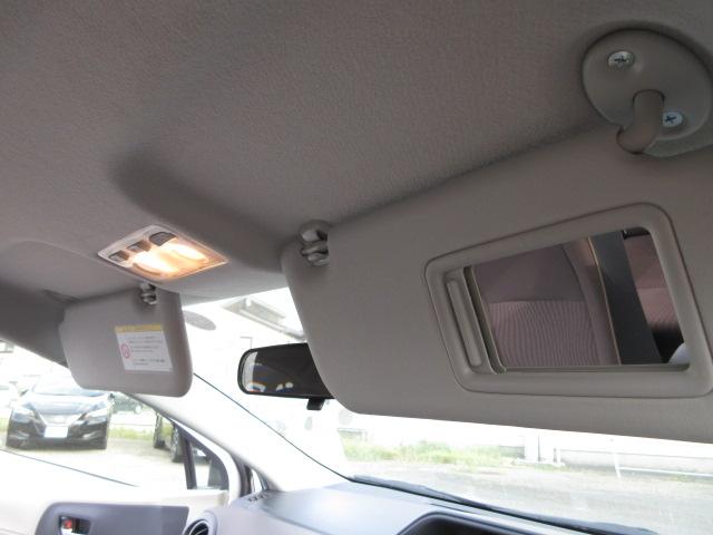 アクア Ｇ　禁煙車　１オーナー　社外ＳＤナビ　バックカメラ　ＥＴＣ　横滑り防止装置　スマートキー　プッシュスタート　ＣＤプレイヤー　オートライト　プライバシーガラス　社外１５インチアルミホイール　ドアバイザー（29枚目）