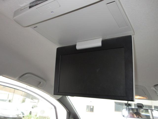 ノア Ｓｉ　４ＷＤ　寒冷地仕様　１オーナー　純正９ｉｎナビＴＶ　バック、フロントカメラ　１１ｉｎフリップダウンモニター　両側パワスラ　ＥＴＣ　ＬＥＤライト　ＢＴ接続　プッシュスタート　ワイパーデアイサー（5枚目）