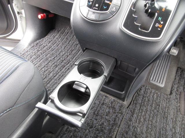 ノア Ｓｉ　４ＷＤ　寒冷地仕様　１オーナー　純正９ｉｎナビＴＶ　バック、フロントカメラ　１１ｉｎフリップダウンモニター　両側パワスラ　ＥＴＣ　ＬＥＤライト　ＢＴ接続　プッシュスタート　ワイパーデアイサー（27枚目）