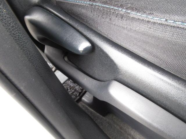 ノア Ｓｉ　４ＷＤ　寒冷地仕様　１オーナー　純正９ｉｎナビＴＶ　バック、フロントカメラ　１１ｉｎフリップダウンモニター　両側パワスラ　ＥＴＣ　ＬＥＤライト　ＢＴ接続　プッシュスタート　ワイパーデアイサー（31枚目）