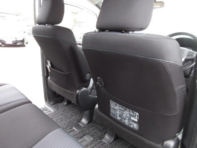 ノア Ｓｉ　４ＷＤ　寒冷地仕様　１オーナー　純正９ｉｎナビＴＶ　バック、フロントカメラ　１１ｉｎフリップダウンモニター　両側パワスラ　ＥＴＣ　ＬＥＤライト　ＢＴ接続　プッシュスタート　ワイパーデアイサー（38枚目）