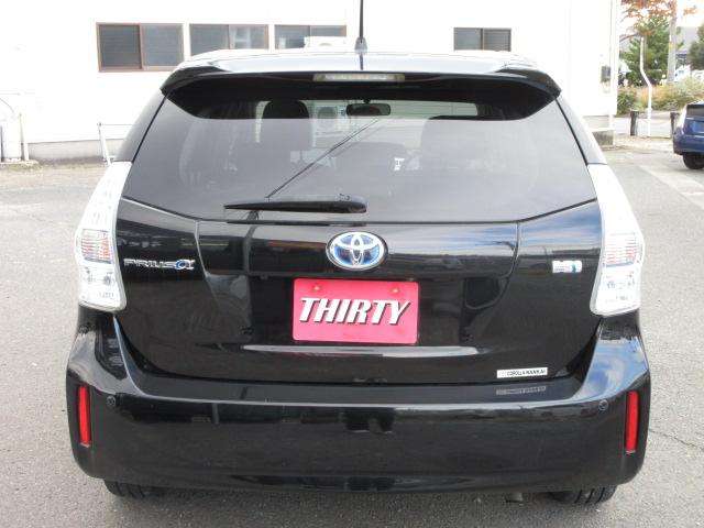 プリウスアルファ Ｓ　７人　純正ナビ　フルセグＴＶ　バックカメラ　障害物センサー　スマートキー・プッシュスタート　ビルトインＥＴＣ　前フォグランプ　純正１６ｉｎアルミホイール　横滑り防止装置　ＢＴ接続　ＣＤ、ＤＶＤ再生（9枚目）