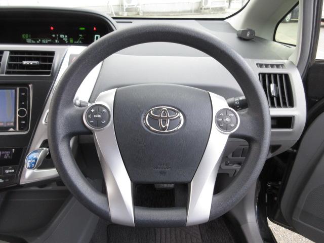 プリウスアルファ Ｓ　７人　純正ナビ　フルセグＴＶ　バックカメラ　障害物センサー　スマートキー・プッシュスタート　ビルトインＥＴＣ　前フォグランプ　純正１６ｉｎアルミホイール　横滑り防止装置　ＢＴ接続　ＣＤ、ＤＶＤ再生（11枚目）