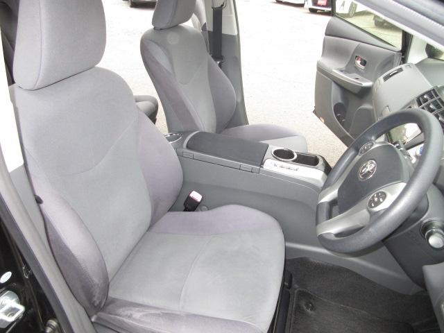 プリウスアルファ Ｓ　７人　純正ナビ　フルセグＴＶ　バックカメラ　障害物センサー　スマートキー・プッシュスタート　ビルトインＥＴＣ　前フォグランプ　純正１６ｉｎアルミホイール　横滑り防止装置　ＢＴ接続　ＣＤ、ＤＶＤ再生（41枚目）