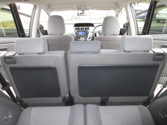 プリウスアルファ Ｓ　７人　純正ナビ　フルセグＴＶ　バックカメラ　障害物センサー　スマートキー・プッシュスタート　ビルトインＥＴＣ　前フォグランプ　純正１６ｉｎアルミホイール　横滑り防止装置　ＢＴ接続　ＣＤ、ＤＶＤ再生（43枚目）