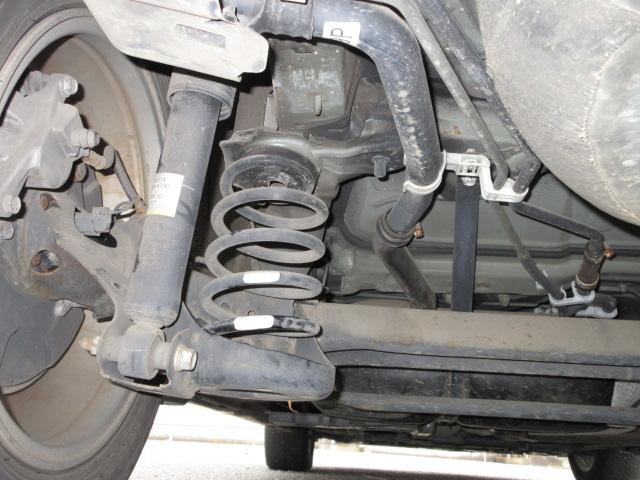 プリウスアルファ Ｓ　７人　純正ナビ　フルセグＴＶ　バックカメラ　障害物センサー　スマートキー・プッシュスタート　ビルトインＥＴＣ　前フォグランプ　純正１６ｉｎアルミホイール　横滑り防止装置　ＢＴ接続　ＣＤ、ＤＶＤ再生（62枚目）