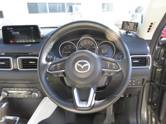 CX-5 XD Lパッケージ 4WD 純正SDナビTV 前・横・バックカメラ BOSEスピーカー ヘッドアップディスプレイ シート・ステアヒーターパワーテールゲート ETC 追従クルコン 衝突軽減ブレーキ ドラレコ 障害物センサー(11枚目)