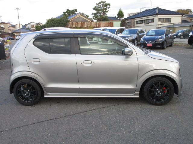 当店のこだわりは何と言っても４ＷＤの中古車を多数揃えている事です