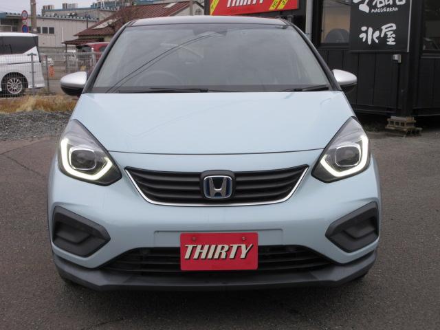 ■外装正面■　当店のこだわりは何と言っても４ＷＤの中古車を多数揃えている事です。