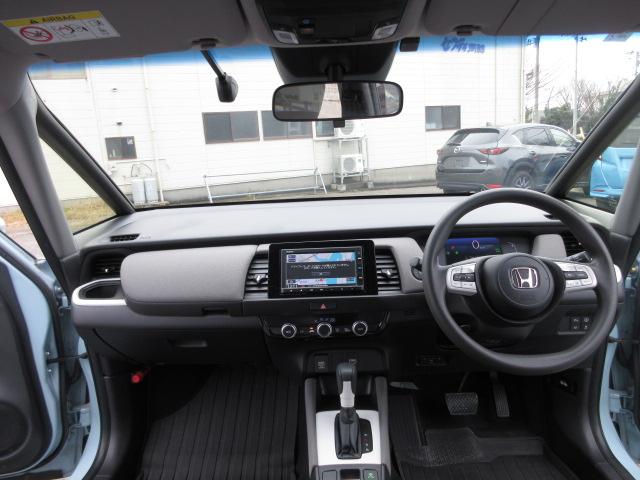 ■内装■ＨＤＤナビ、メモリーナビ、ＳＤナビ、フルセグ地デジテレビ、バックモニター、サイドモニター、フロントモニター、盗難防止装置（セキュリティー）、リモコンエンジンスターターなどの販売取付けも出来ます