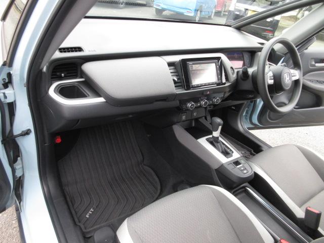 ■　助手席　■　オゾンの力出で車内を除菌・消臭＆特別仕様のルームクリーニング！！　小さなお子様がいらっしゃるお客様におすすめのオプションです。