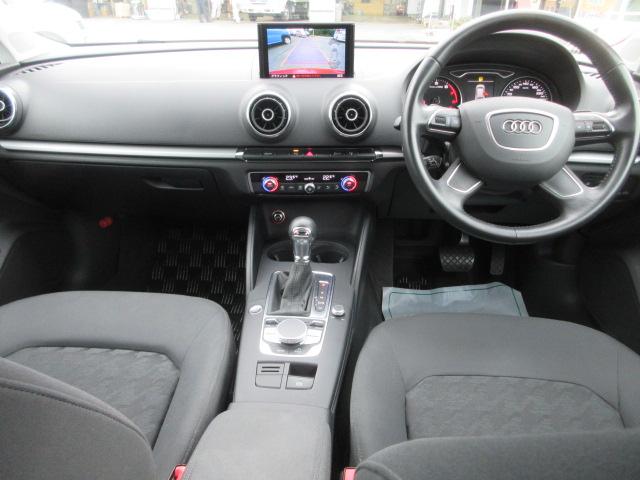 スポーツバック1.4TFSI 純正ナビ フルセグTV Bluetooth バックカメラ HIDライト クルーズコントロール プッシュスタート ステアリングスイッチ コーナーセンサー スタッドレス&アルミ有(11枚目)
