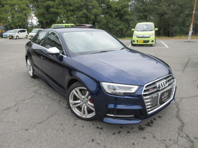 S3セダン ベースグレード 4WD ナビ フルセグTV Bluetooth CD&DVD再生 バックカメラ 追従型クルコン ハーフレザーシート LEDヘッドランプ ETC パワーシート シートヒーター ドラレコ レーダー探知機(5枚目)