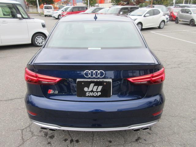 S3セダン ベースグレード 4WD ナビ フルセグTV Bluetooth CD&DVD再生 バックカメラ 追従型クルコン ハーフレザーシート LEDヘッドランプ ETC パワーシート シートヒーター ドラレコ レーダー探知機(9枚目)