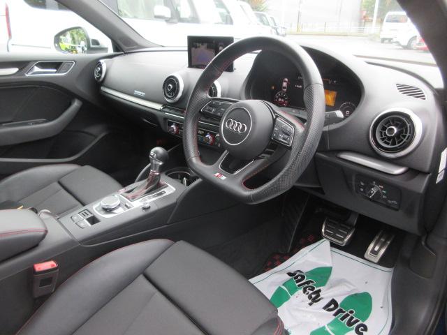 S3セダン ベースグレード 4WD ナビ フルセグTV Bluetooth CD&DVD再生 バックカメラ 追従型クルコン ハーフレザーシート LEDヘッドランプ ETC パワーシート シートヒーター ドラレコ レーダー探知機(19枚目)