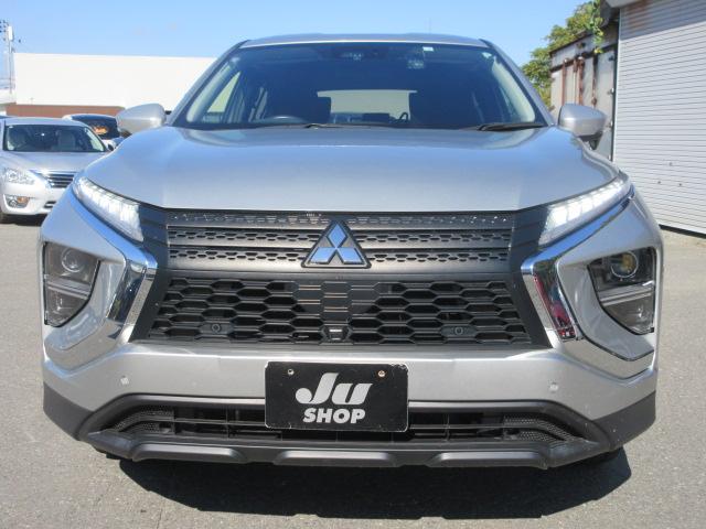 エクリプスクロスPHEV M 4WD ナビ フルセグTV CD&DVD再生機能 Bluetoothオーディオ バックカメラ ETC クルーズコントロール 衝突被害軽減ブレーキ ドライブレコーダー プッシュスタート 充電ケーブル(4枚目)