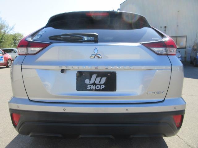 エクリプスクロスPHEV M 4WD ナビ フルセグTV CD&DVD再生機能 Bluetoothオーディオ バックカメラ ETC クルーズコントロール 衝突被害軽減ブレーキ ドライブレコーダー プッシュスタート 充電ケーブル(9枚目)