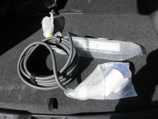 エクリプスクロスPHEV M 4WD ナビ フルセグTV CD&DVD再生機能 Bluetoothオーディオ バックカメラ ETC クルーズコントロール 衝突被害軽減ブレーキ ドライブレコーダー プッシュスタート 充電ケーブル(29枚目)