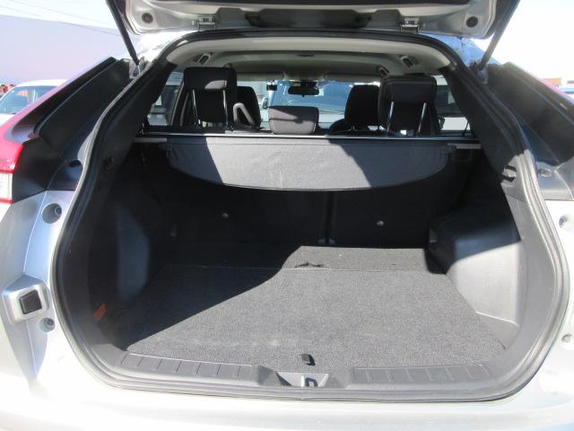 エクリプスクロスPHEV M 4WD ナビ フルセグTV CD&DVD再生機能 Bluetoothオーディオ バックカメラ ETC クルーズコントロール 衝突被害軽減ブレーキ ドライブレコーダー プッシュスタート 充電ケーブル(30枚目)