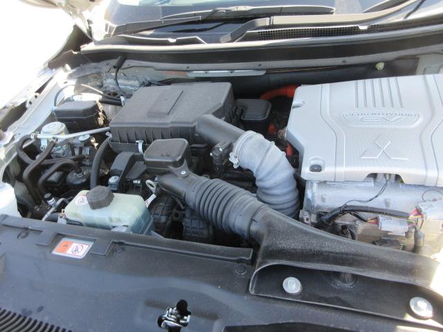 エクリプスクロスPHEV M 4WD ナビ フルセグTV CD&DVD再生機能 Bluetoothオーディオ バックカメラ ETC クルーズコントロール 衝突被害軽減ブレーキ ドライブレコーダー プッシュスタート 充電ケーブル(31枚目)