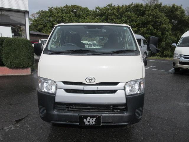 ハイエースバン ロングDX 4WD ナビ Bluetoothオーディオ CD&DVD再生機能 バックカメラ ETC ドライブレコーダー 衝突被害軽減ブレーキ 車線逸脱警報(4枚目)