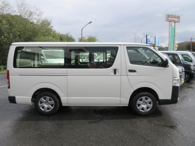 ハイエースバン ロングDX 4WD ナビ Bluetoothオーディオ CD&DVD再生機能 バックカメラ ETC ドライブレコーダー 衝突被害軽減ブレーキ 車線逸脱警報(6枚目)