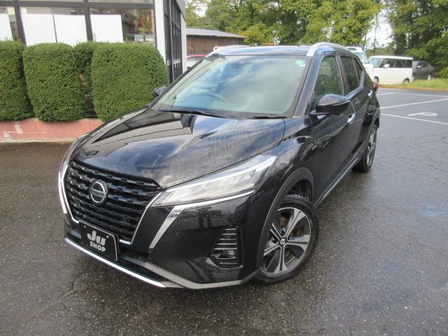 キックス X FOUR 4WD プロパイロット ナビ アラウンドビュー CD再生 Bluetooth クルーズコントロール エマージェンシーブレーキ ETC LEDヘッドランプ ブルーステッチシート ステアリングヒーター(3枚目)