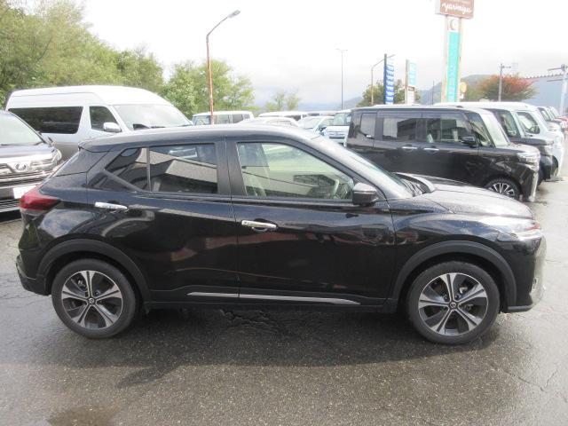 キックス X FOUR 4WD プロパイロット ナビ アラウンドビュー CD再生 Bluetooth クルーズコントロール エマージェンシーブレーキ ETC LEDヘッドランプ ブルーステッチシート ステアリングヒーター(7枚目)