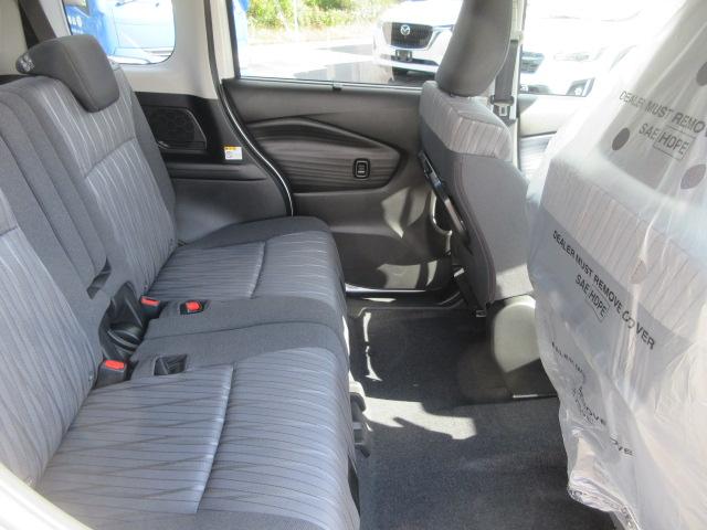 ソリオ ハイブリッドＭＸ　４ＷＤ　登録済未使用車　スズキセーフティサポート　左側電動スライドドア　ＵＳＢ入力端子　リアサンシェード　クルーズコントロール（30枚目）