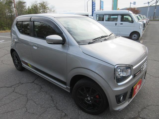 アルトワークス ベースグレード　４ＷＤ　ＨＩＤライト　フォグランプ　ビルトインＥＴＣ　プッシュスタート　レカロシート　５速マニュアル車　オートライト　　スマートキー　横滑り防止　衝突安全ボディ（5枚目）
