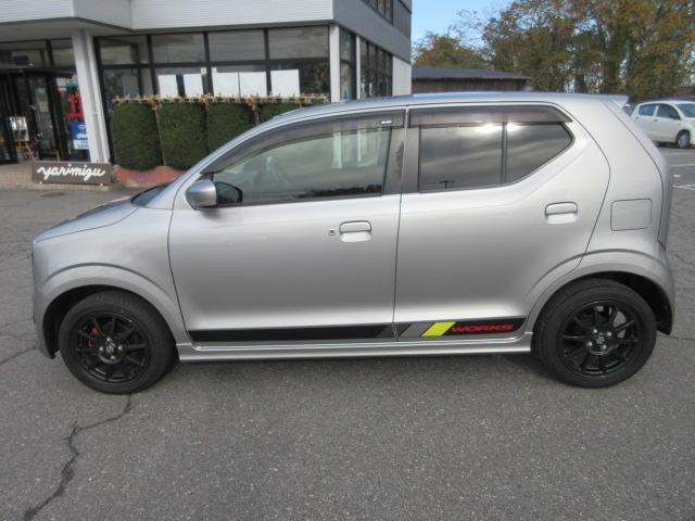 アルトワークス ベースグレード　４ＷＤ　ＨＩＤライト　フォグランプ　ビルトインＥＴＣ　プッシュスタート　レカロシート　５速マニュアル車　オートライト　　スマートキー　横滑り防止　衝突安全ボディ（7枚目）