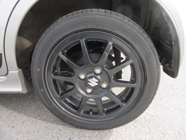 アルトワークス ベースグレード　４ＷＤ　ＨＩＤライト　フォグランプ　ビルトインＥＴＣ　プッシュスタート　レカロシート　５速マニュアル車　オートライト　　スマートキー　横滑り防止　衝突安全ボディ（28枚目）