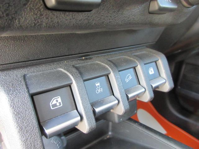 ジムニー ＸＣ　４ＷＤ　スズキセーフティサポート　ナビ　フルセグＴＶ　Ｂｌｕｅｔｏｏｔｈ　ＣＤ＆ＤＶＤ　ＥＴＣ　ＬＥＤヘッドランプ　フォグランプ　クルコン　シートヒーター　荷室カーペット　プッシュスタート　冬タイヤ有（19枚目）