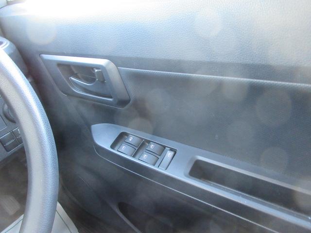 ミライース Ｌ　４ＷＤ　ワンオーナー　エコアイドル　アイドリングストップ　衝突安全ボディ　寒冷地仕様　ＡＢＳ　横滑り防止　運転席エアバッグ　助手席エアバッグ（18枚目）